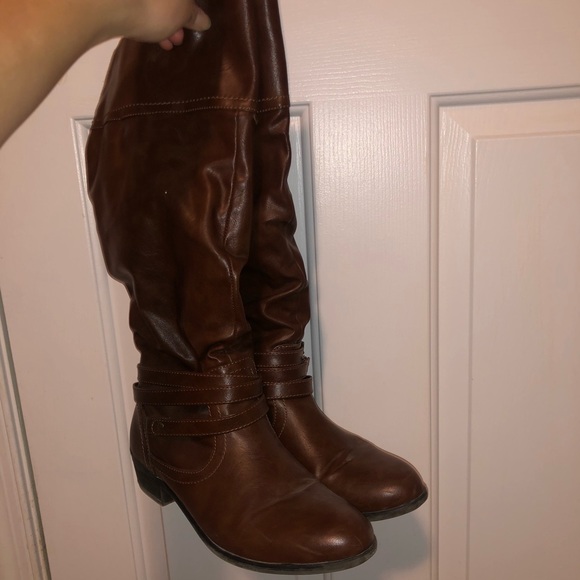 Fall boots - Picture 5 of 7